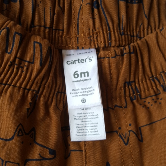 Carter's 6m outfit with dogs - Picture 3 of 4